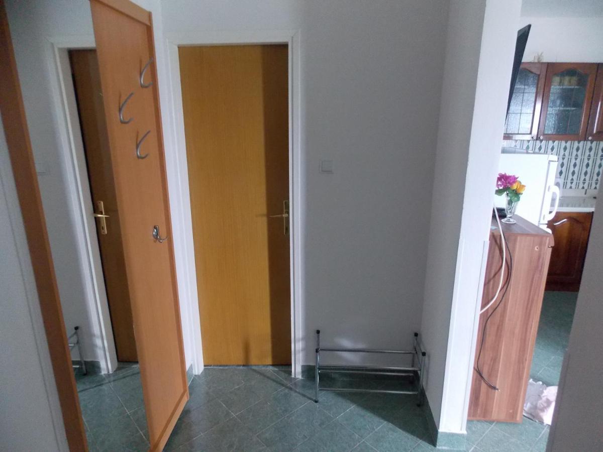 Hanifa Apartmani 罗维尼 外观 照片