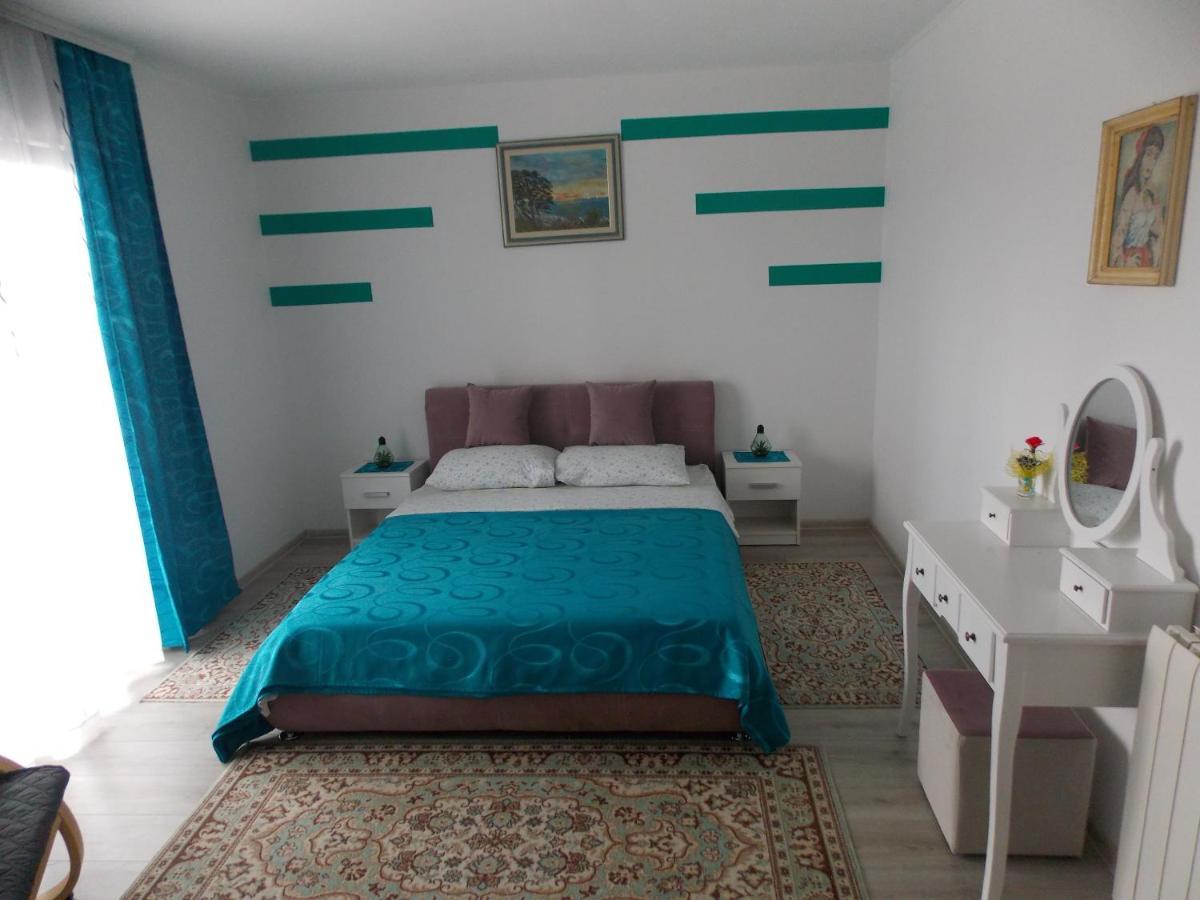 Hanifa Apartmani 罗维尼 外观 照片