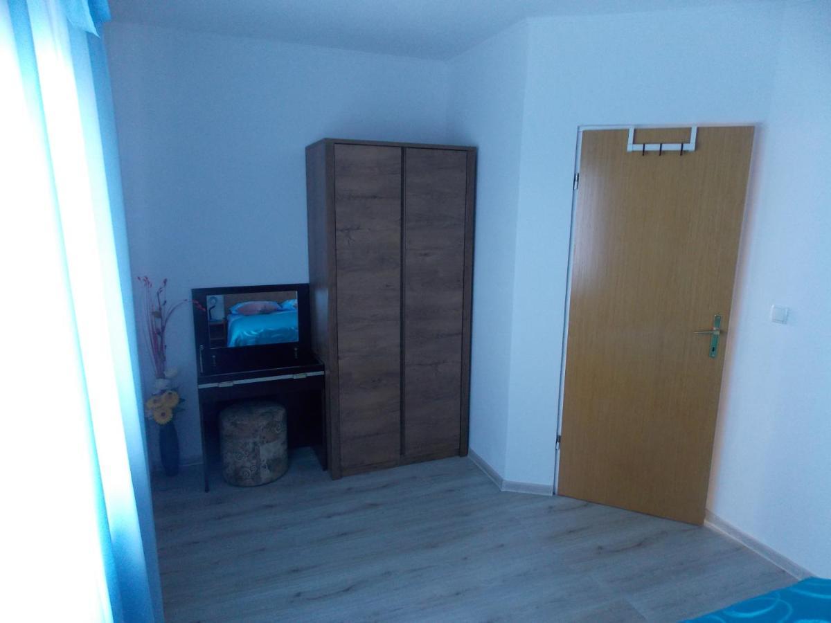 Hanifa Apartmani 罗维尼 外观 照片